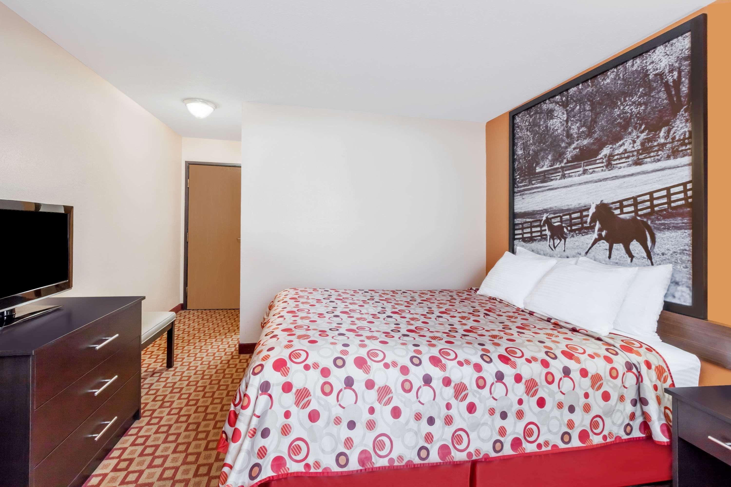 Super 8 South By Wyndham Hotel Bowling Green Buitenkant foto