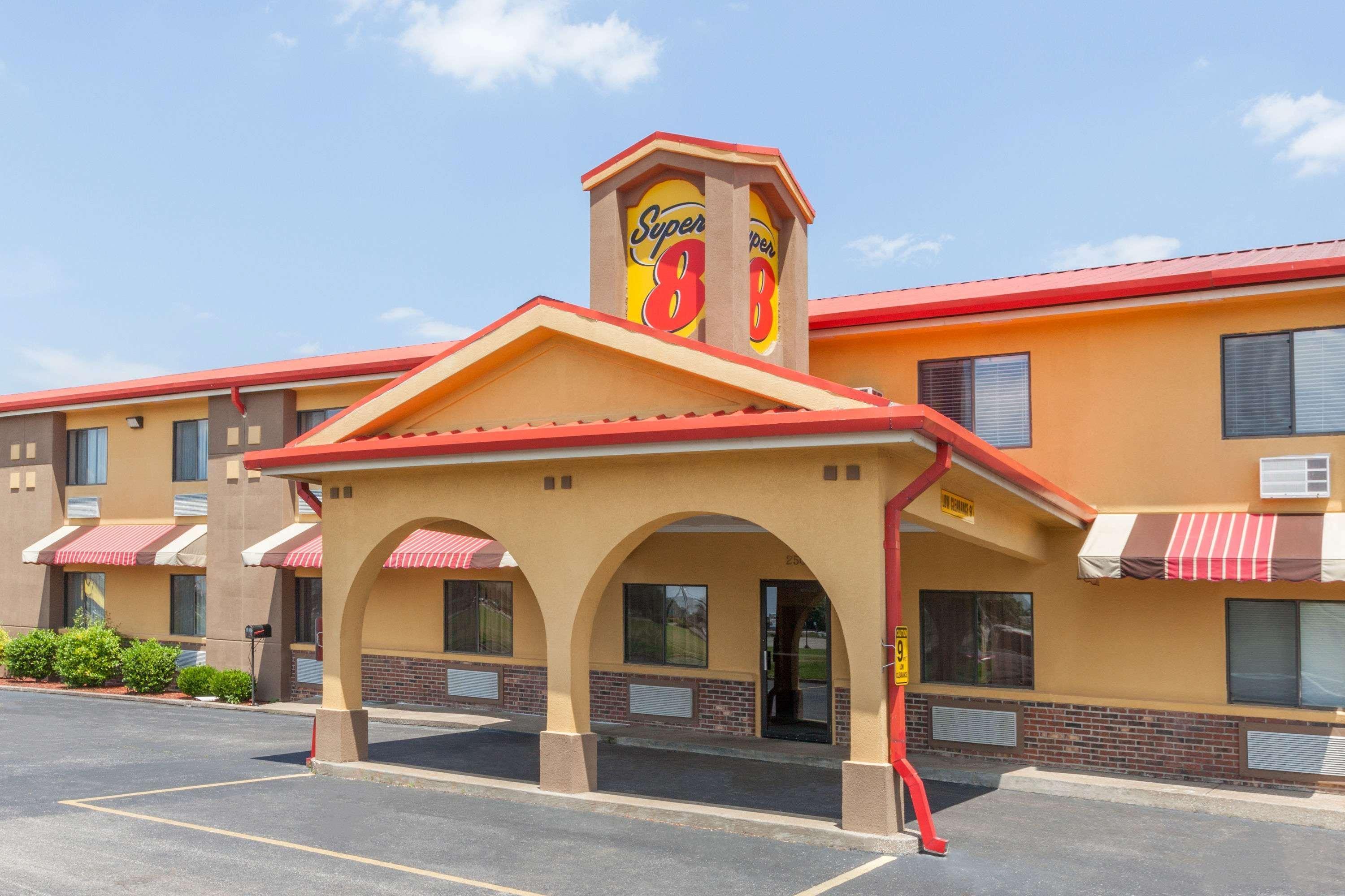 Super 8 South By Wyndham Hotel Bowling Green Buitenkant foto